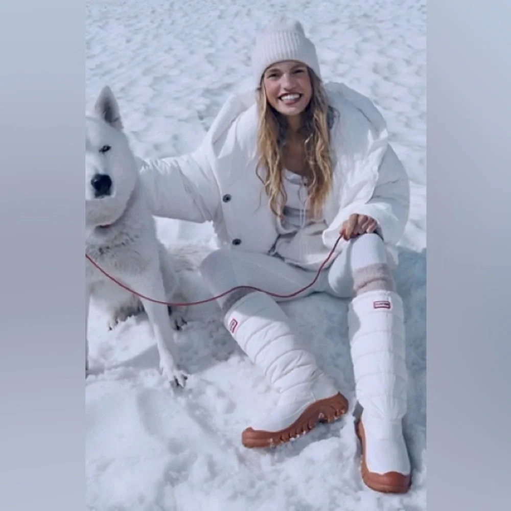 Hunter Women's Intrepid Tall Snow Boots White Size 9 NIB 👢❄️☃️🤍HOST PICK! 🌟